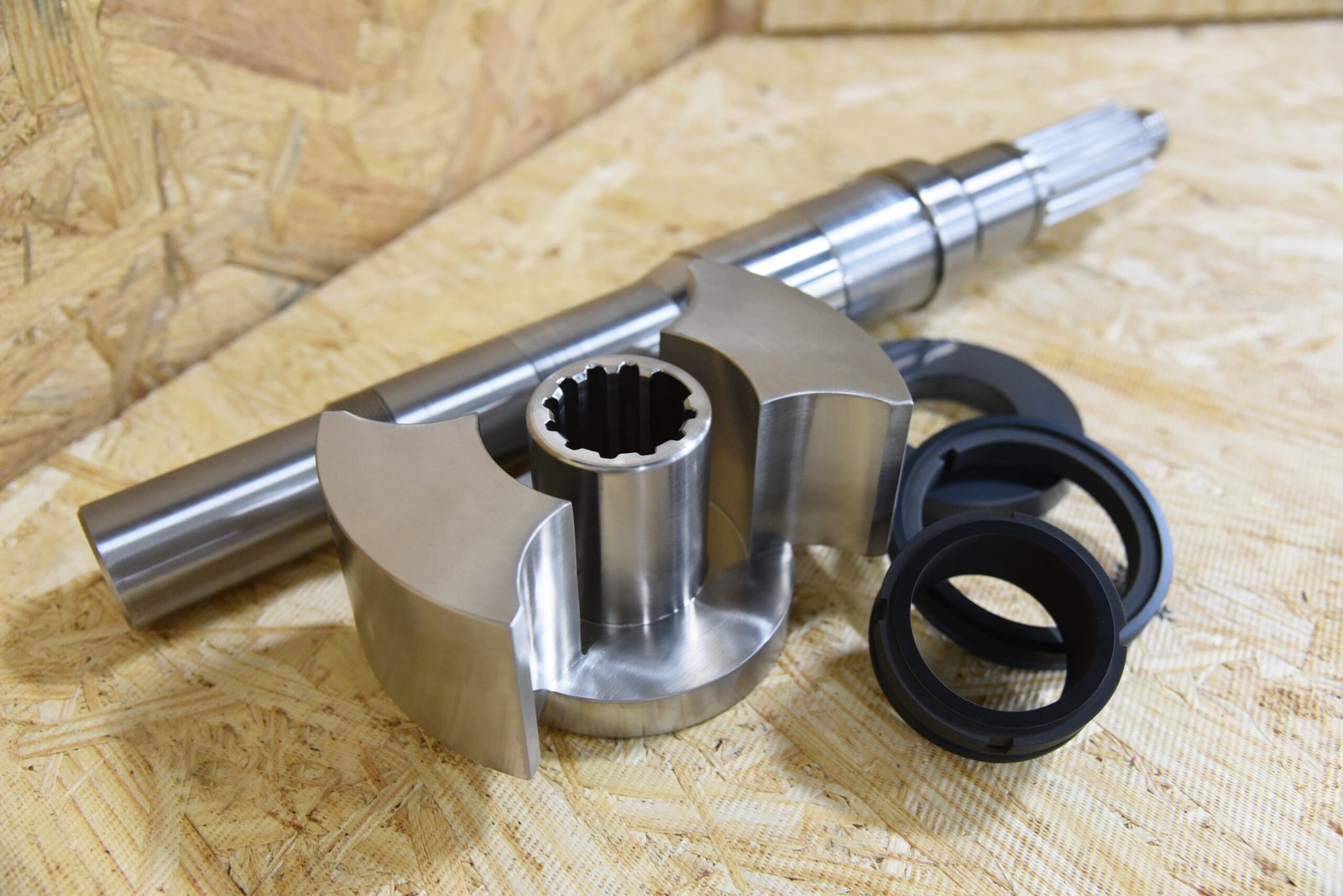 Piezas de repuesto de bomba industrial: ejes, impulsores y juntas - MRI