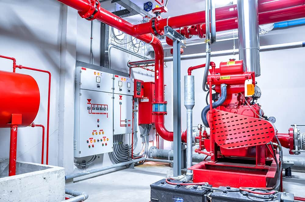Sistema contra incendios industrial con bombas y tablero de control - MRI